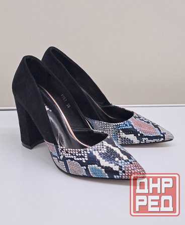 Туфли женские 39 кожзам толстый каблук принт змеи Донецк - изображение 1