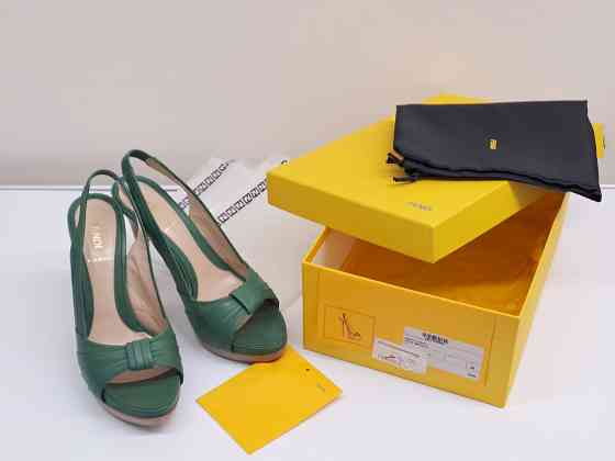Босоножки женские 39 Fendi оригинал зеленые Донецк