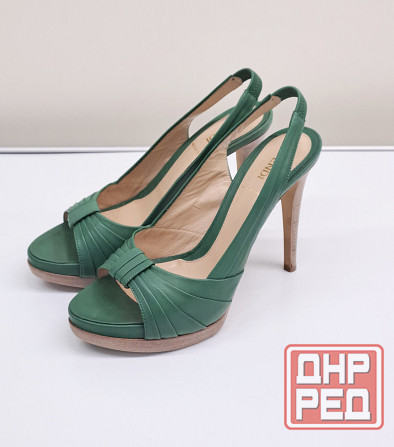 Босоножки женские 39 Fendi оригинал зеленые Донецк - изображение 1