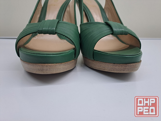 Босоножки женские 39 Fendi оригинал зеленые Донецк - изображение 7