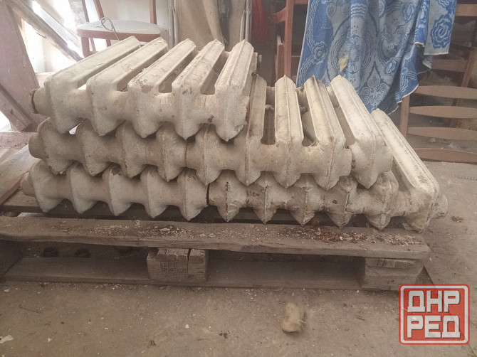 Радиаторы чугунные б/у Макеевка - изображение 1