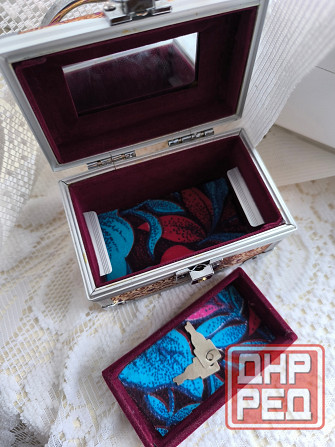 Сундучок б/у для бижутерии и украшений Донецк - изображение 6