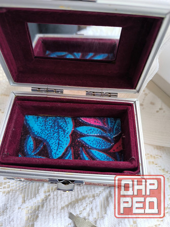 Сундучок б/у для бижутерии и украшений Донецк - изображение 5