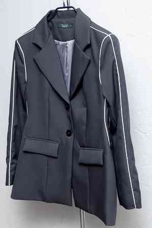 Плащ женский Mango оригинал, размер L, цвет темно бежевый, песочный, б/у. Материал 97% хлопок, 3% эл Донецк