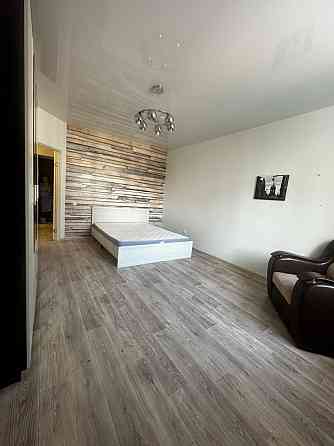 Сдается стильная крупногабаритная однокомнатная квартира в Ворошиловском районе на. Университетская Донецк