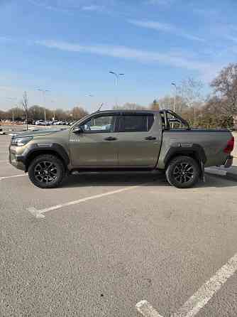 Toyota Hilux Донецк