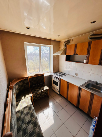 Продажа 4 комнатной квартиры, г. Макеевка,пгт Ханженково центр 2 микрорайон Макеевка