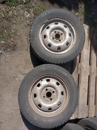 Резина, Автошины, Покрышки 185/65 R14 зимняя Донецк