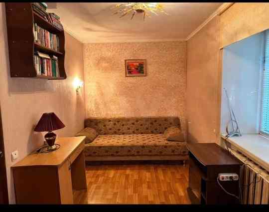 2 ком.кв., 38,8 м2, 1/2 этаж, Петровский р-н, ул. Рубинштейна, 2,5 млн руб Донецк