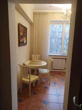 Поклейка обоев / Шпаклёвка / Окраска стен и потолков Донецк