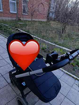 Коляска чёрная Донецк