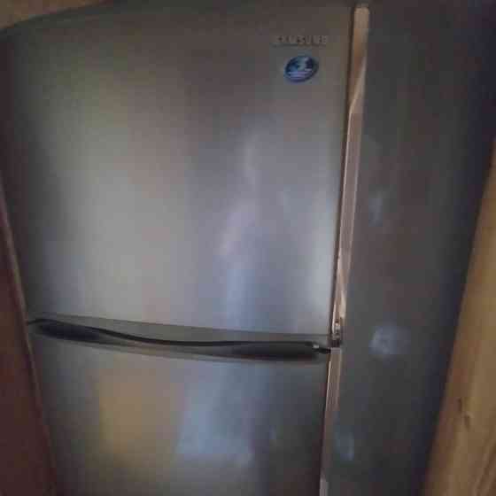 Продаю холодильник Макеевка