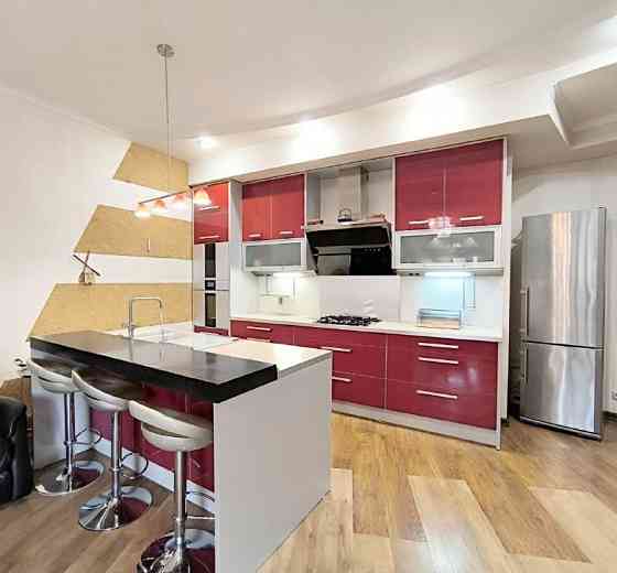 Продается коттедж между Мира и Шевченко Донецк