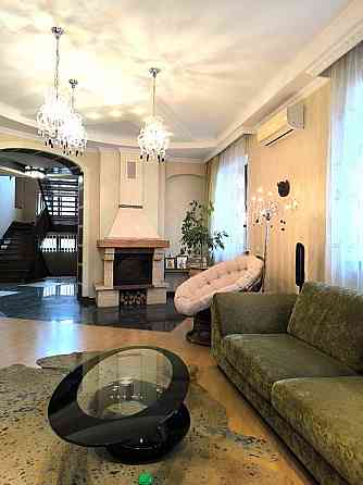 Продается коттедж между Мира и Шевченко Донецк