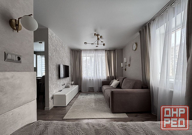 Ворошиловский район, Бульвар Пушкина, Площадь Ленина Донецк - изображение 1