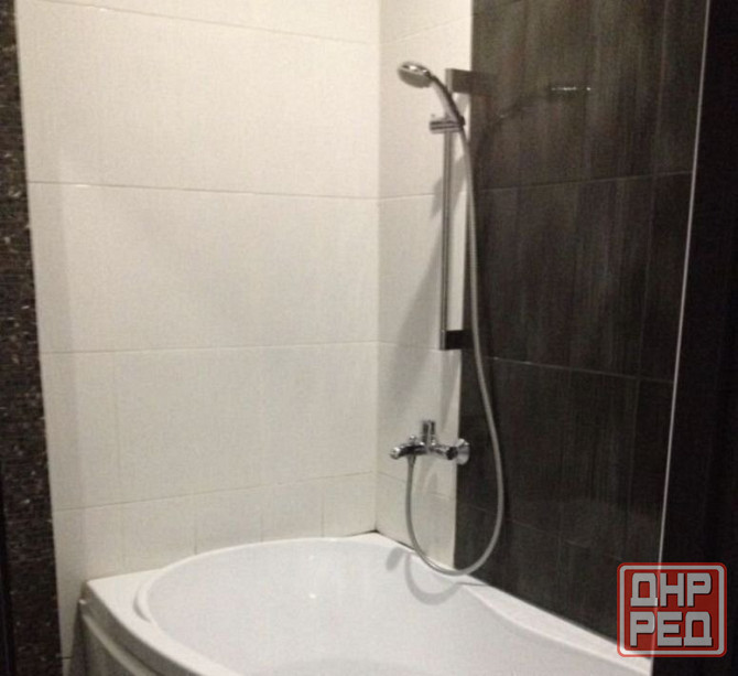 Сдаю двухкомнатную квартиру по ул. Щетинина, Пролетарский район, 56кв.м, 3 этаж. Донецк - изображение 4