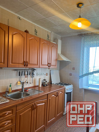 Трёхкомнатная, Атлетик, 30 000 р. Мебель, техника Донецк - изображение 1