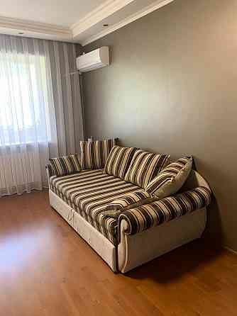 Сдаем свою двухкомнатную квартиру на длит срок. 54м.кв. Донецк, Цветочный, Заперевальная. Донецк