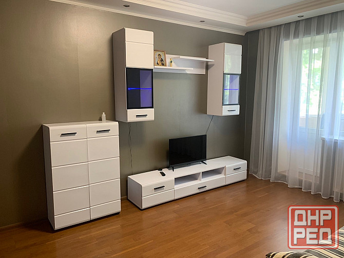 Сдаем свою двухкомнатную квартиру на длит срок. 54м.кв. Донецк, Цветочный, Заперевальная. Донецк - изображение 1