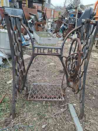 Станина для старинной швеной машины, Чугунное литье Макеевка