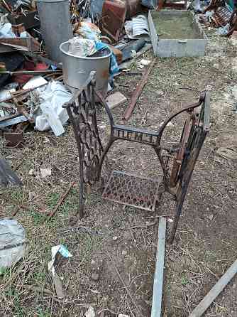 Станина для старинной швеной машины, Чугунное литье Макеевка