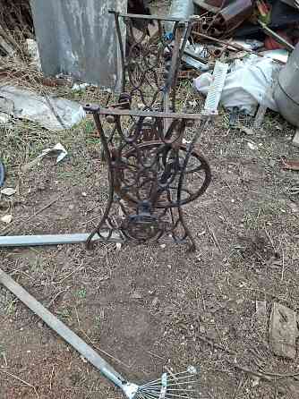 Станина для старинной швеной машины, Чугунное литье Макеевка