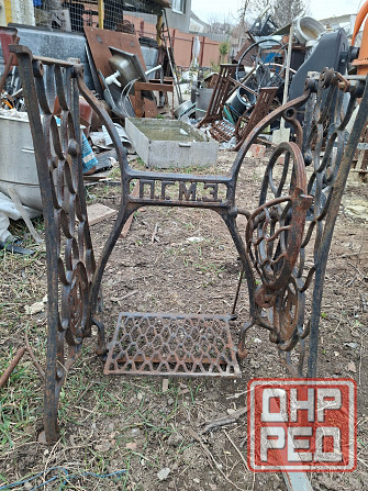 Станина для старинной швеной машины, Чугунное литье Макеевка - изображение 1