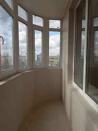 продается просторная, видовая, трехкомнатная квартира! Донецк