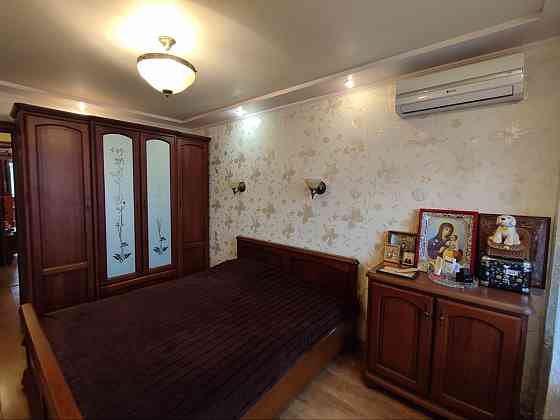 Продам 3к. Мед. Университет (Калиниский р-н) Донецк