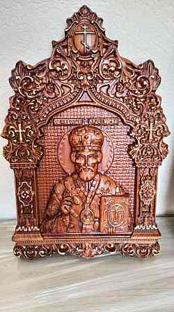 Резные иконы из массива дерева Донецк