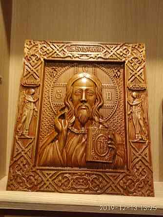 Резные иконы из массива дерева Донецк