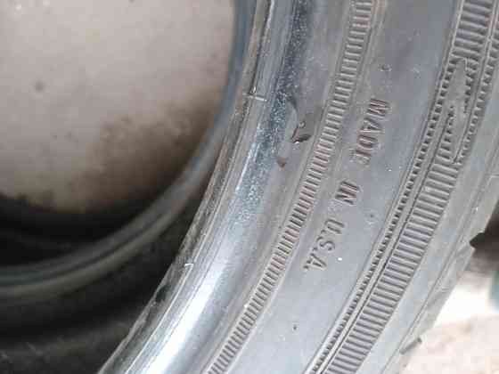 Продаю резину 235 40 19 Донецк