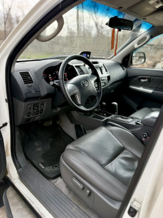 Продам Toyota hilux Донецк