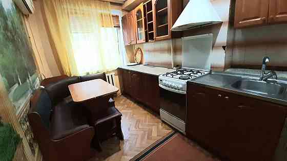 Аренда 2х комн. кв., 1-9этаж., Лоджия, ул.Петровского, ближе к Мосту, Текстильщик Донецк