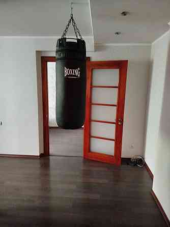 Продам 2х комн с евроремонтом в Киевском районе Донецк