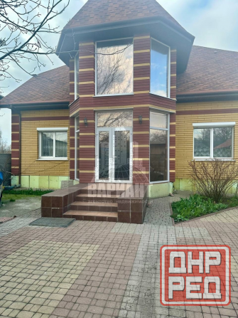 Продажа частного, двухуровневого дома, с собственным прудом на приватизированном земельном участке Макеевка - изображение 1