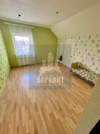 Продажа частного, двухуровневого дома, с собственным прудом на приватизированном земельном участке Макеевка