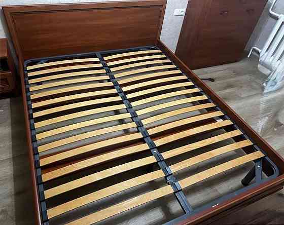 Продаю кровать 140х200 Донецк