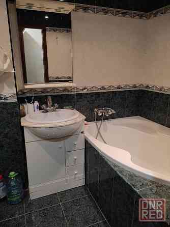 Продам 2к.м-р Октябр/21 гор.больница Донецк