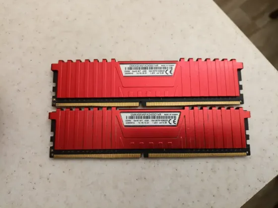 Комплект Corsair DDR4 8Gb для компьютера Макеевка