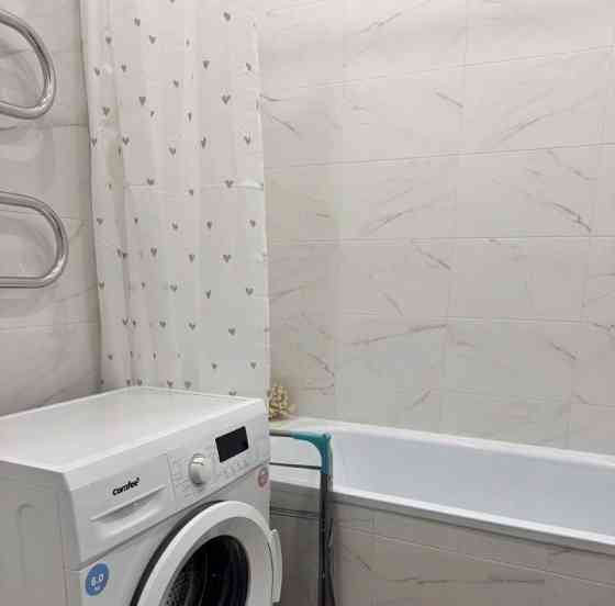 Сдаётся уютная однокомнатная квартира площадью 46 кв. м на 4 этаже. Ворошиловский район, ориентир До Донецк