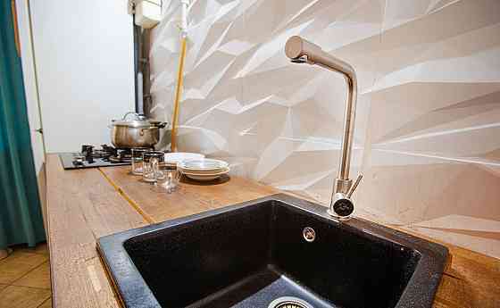 Сдaю уютную однокoмнатную квартиру на длительный сpoк. Калининский район, ориентир парк Шахтостроит Донецк