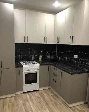 Сдаю однокомнатную квартиру 46.0 м² этаж 2 этаж. Ворошиловский район, ориентир пл. Ленина Донецк