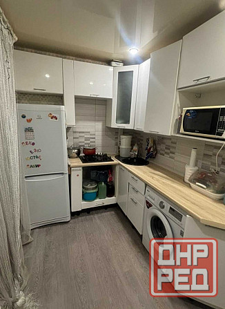 Продаётся 3-х комнатная квартира в Калининском районе города Донецк (универмаг Грузия). Донецк - изображение 3