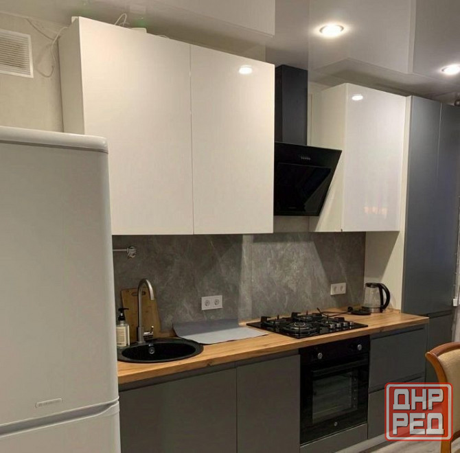 Сдается уютная однокомнатная квартира со свежим ремонтом в Калининском районе, ориентир Дружба Донецк - изображение 1