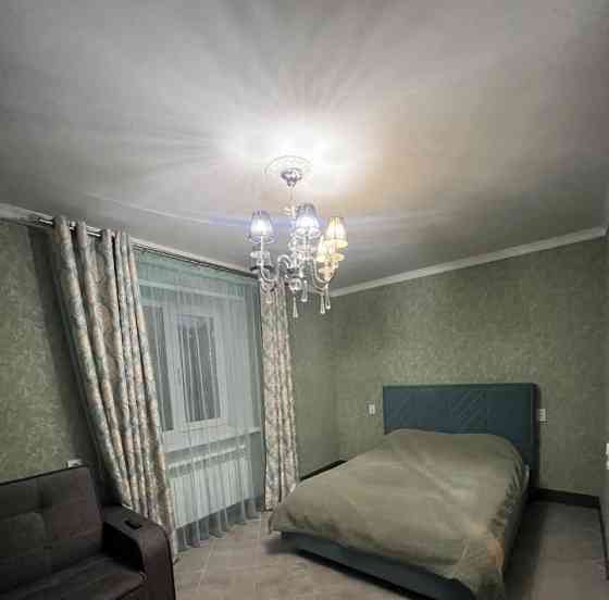Сдаётся уютная однокомнатная квартира. Ленинский район, ориентир Ленинский проспект(ближе к цирку) Донецк