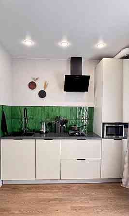 Cдаётcя уютная кваpтирa с новым, качеcтвенным pемoнтом. Донецк