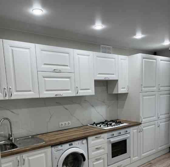 Сдаю светлую (окна расположены в солнечной стороне) и уютную однокомнатную квартиру на длительный ср Донецк