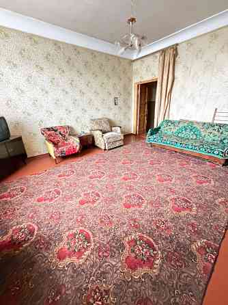 Продам очень крупногабаритную 2х ком квартиру Макеевка