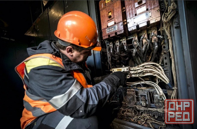 Требуются: токарь, фрезеровщик, плавильщик (сталевар), резчик, слесарь, грузчик, электрик, термист, Донецк - изображение 3